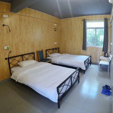 Dong Shan Gaga Hostel Cantón Exterior foto
